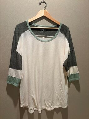 Terra & Sky 1X Raglan Long Sleeve Tee Cream Green Color Block Plus Size Top